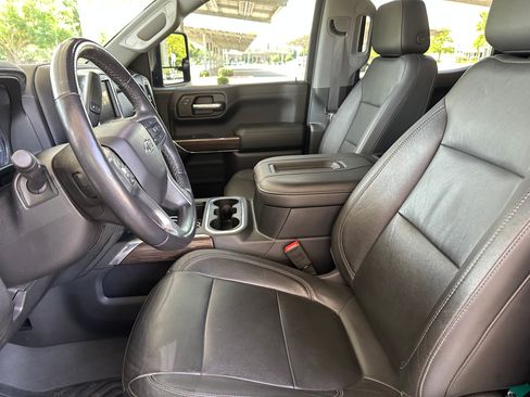 Used 2020 Chevrolet Silverado 1500 LT Trail Boss AWD/4WD image 11