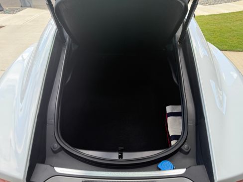 Used 2018 Jaguar F-TYPE R image 10