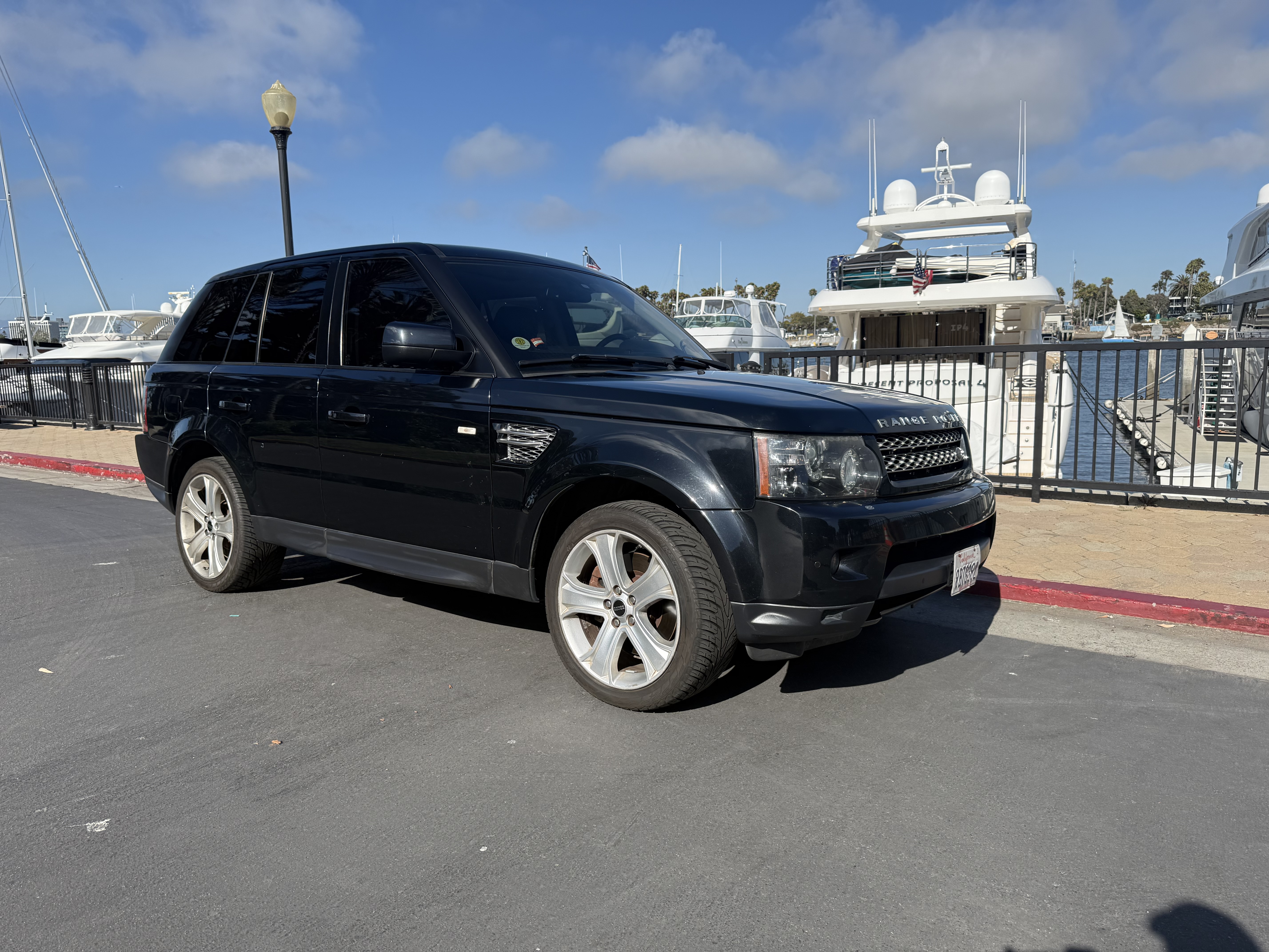 Used 2012 Land Rover Range Rover Sport HSE LUX AWD/4WD image 1