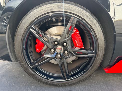 Used 2023 Chevrolet Corvette Stingray Coupe w/ Z51 Performance Package image 15