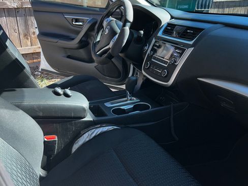 Used 2016 Nissan Altima 2.5 S w/ Power Driver Seat Package image 11