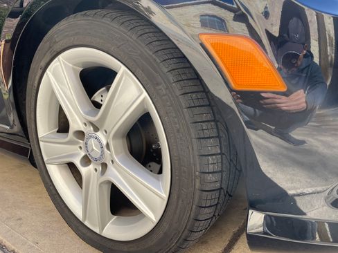 Used 2010 Mercedes-Benz C 300 Sedan image 14