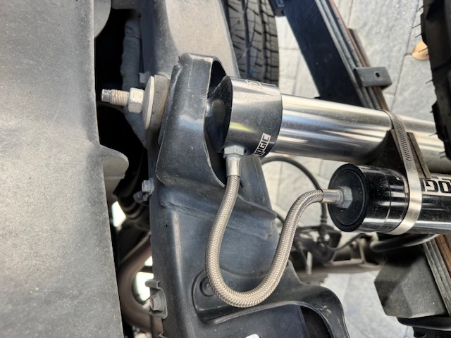 Used 2016 Toyota Tacoma TRD Sport AWD/4WD image 9