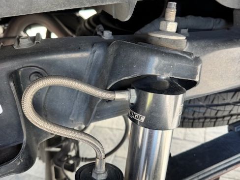 Used 2016 Toyota Tacoma TRD Sport image 9