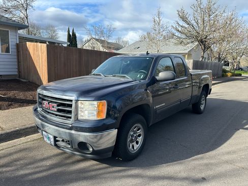 Used 2008 GMC Sierra 1500 SLE image 1