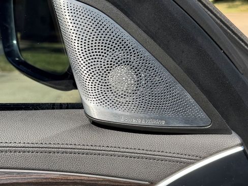 Used 2019 BMW M550i xDrive w/ Dynamic Handling Package image 14