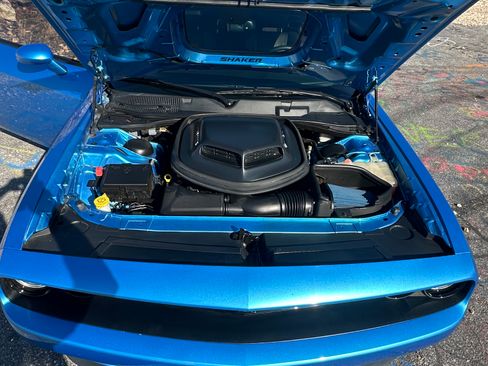 Used 2015 Dodge Challenger R/T Plus image 12