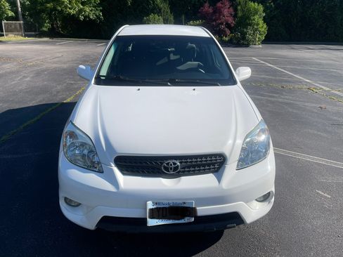 Used 2006 Toyota Matrix XR FWD image 1