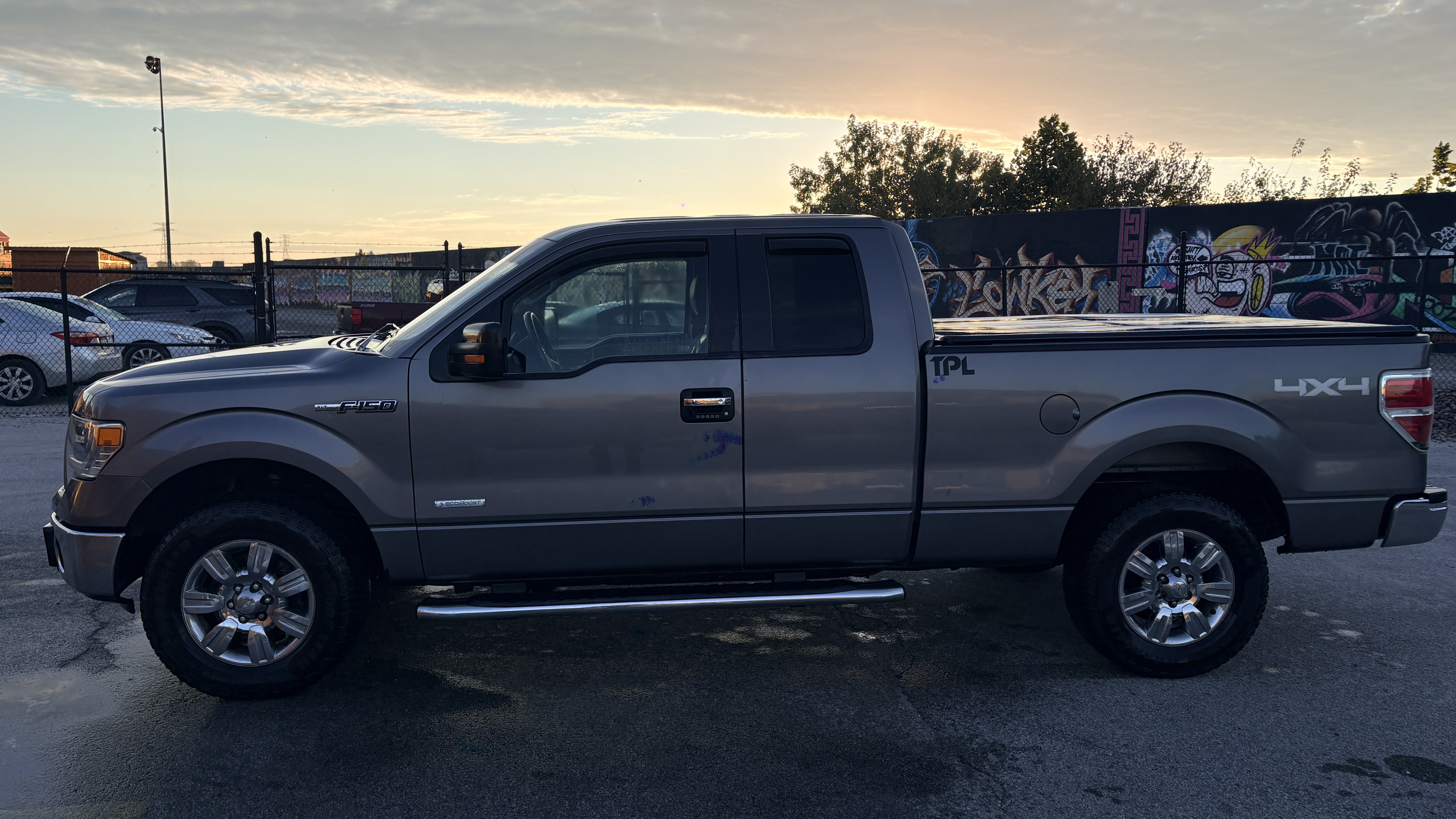 Used 2014 Ford F150 XLT w/ Equipment Group 302A Luxury AWD/4WD image 2