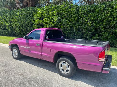 Used 1997 Dodge Dakota 2WD Regular Cab image 2