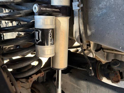 Used 2017 Ford F250 XLT w/ XLT Premium Package image 10