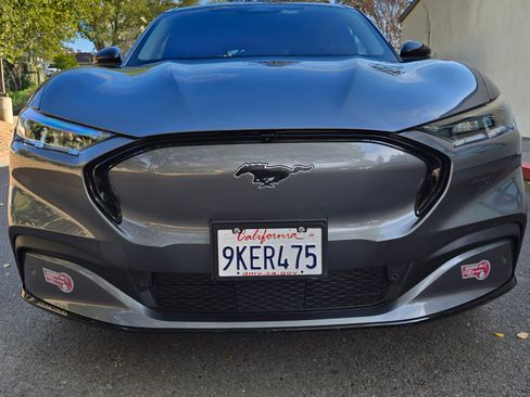 Used 2023 Ford Mustang Mach-E Premium image 12