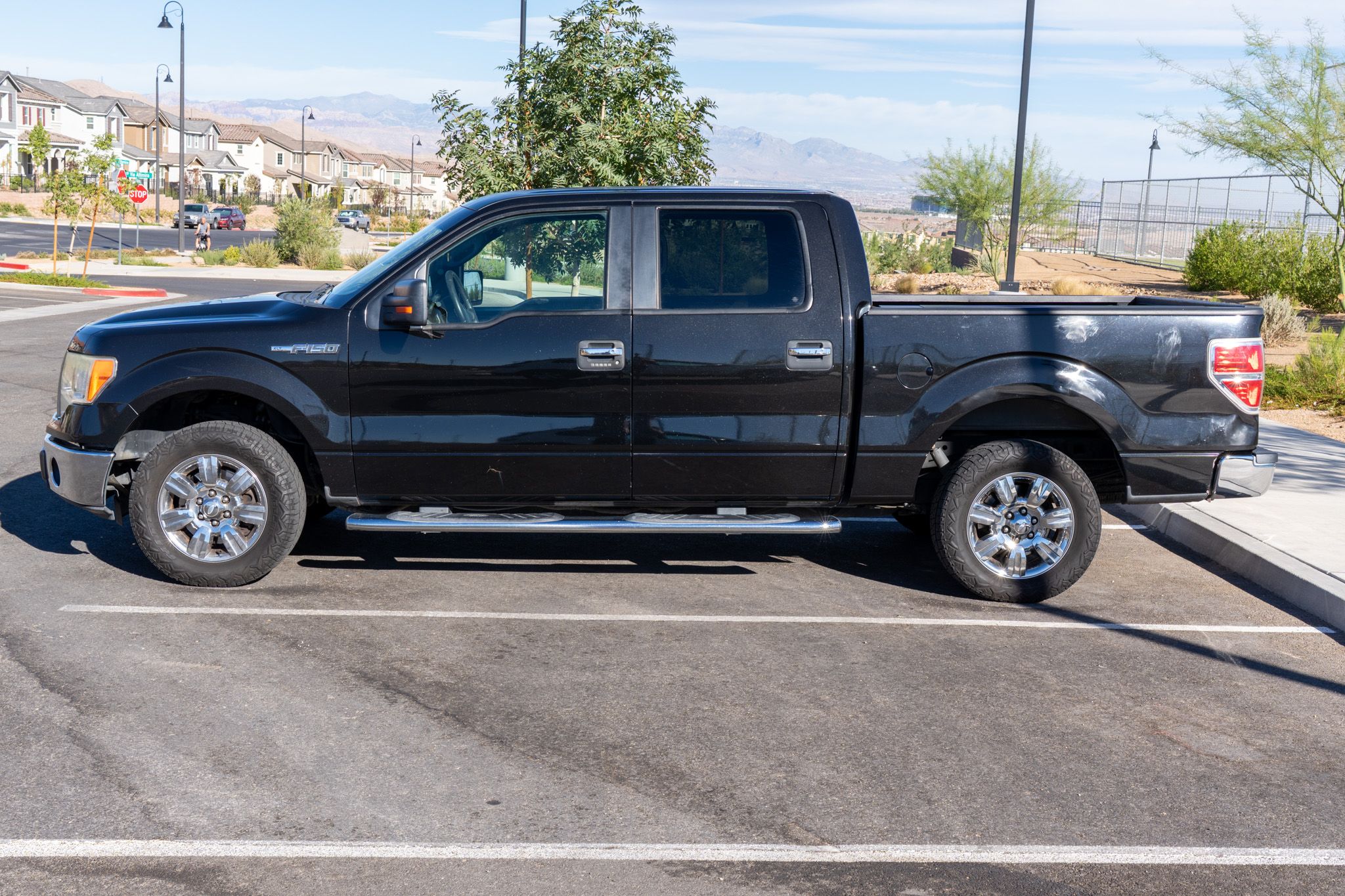 Used 2012 Ford F150 XLT w/ XLT Chrome Pkg RWD image 5