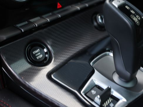 Used 2016 Jaguar F-TYPE R AWD/4WD image 32
