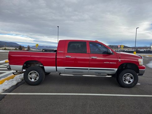 Used 2006 Dodge Ram 3500 Truck SLT w/ Light Group image 1