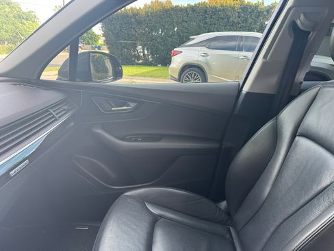 Used 2017 Audi Q7 3.0T Premium image 9
