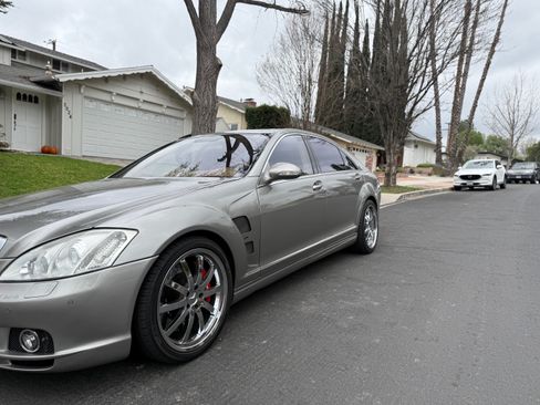 Used 2007 Mercedes-Benz S 550 image 2