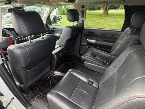 Used 2020 Toyota Sequoia TRD Pro AWD/4WD image 14