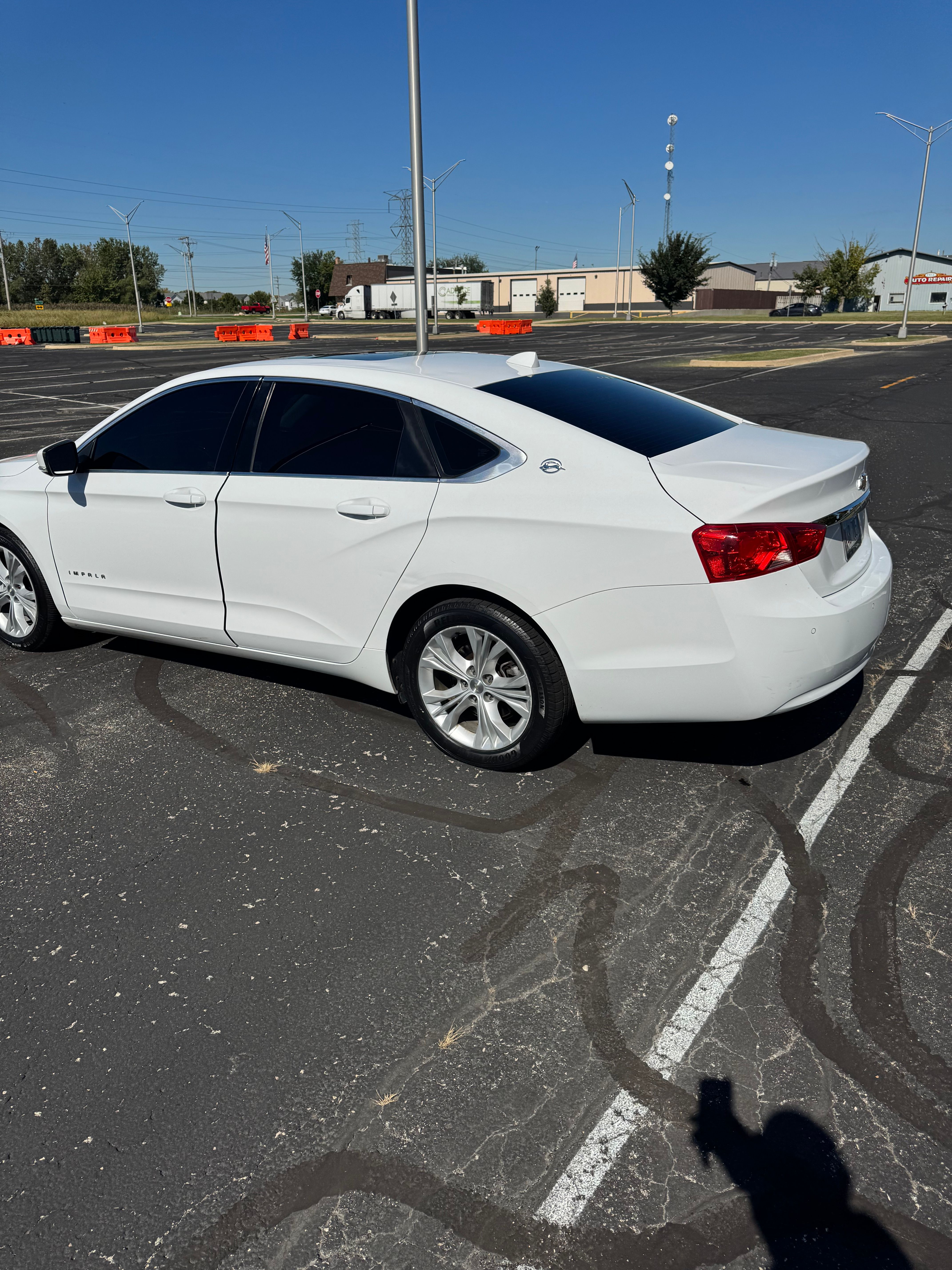 Used 2014 Chevrolet Impala LT w/ Convenience Package FWD image 13