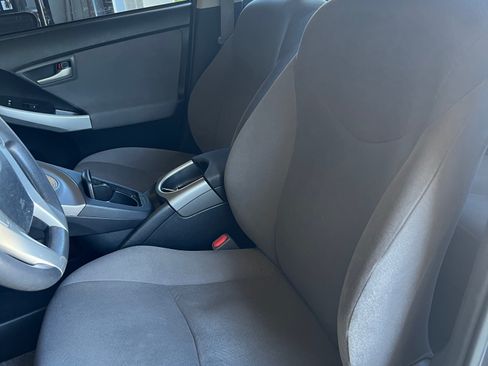 Used 2015 Toyota Prius Two image 12