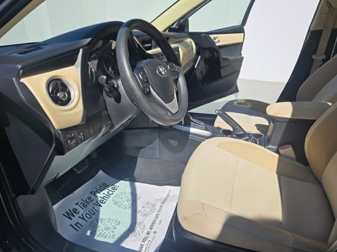 Used 2017 Toyota Corolla LE image 16