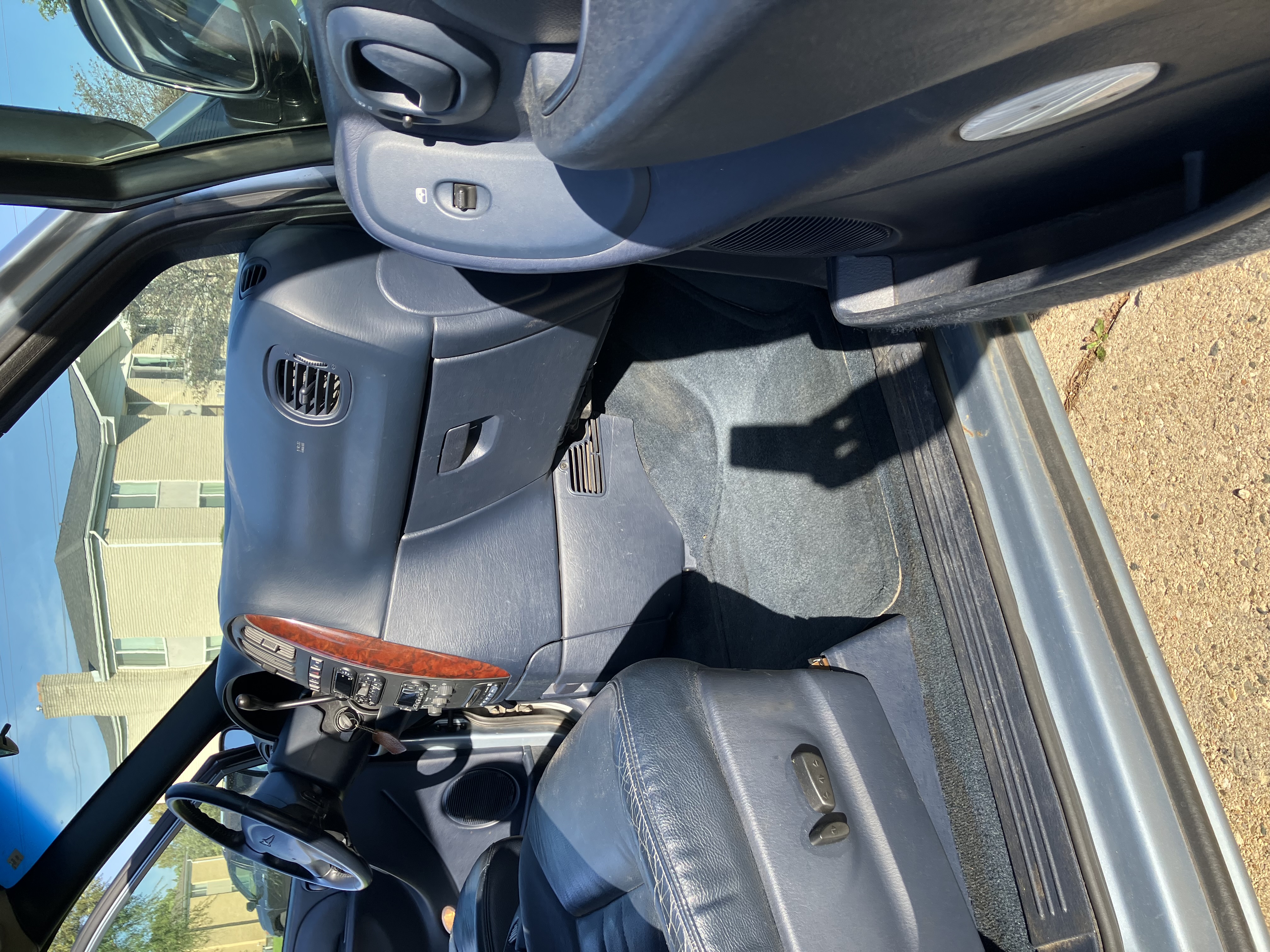 Used 2002 Chrysler Town & Country LXi FWD image 15