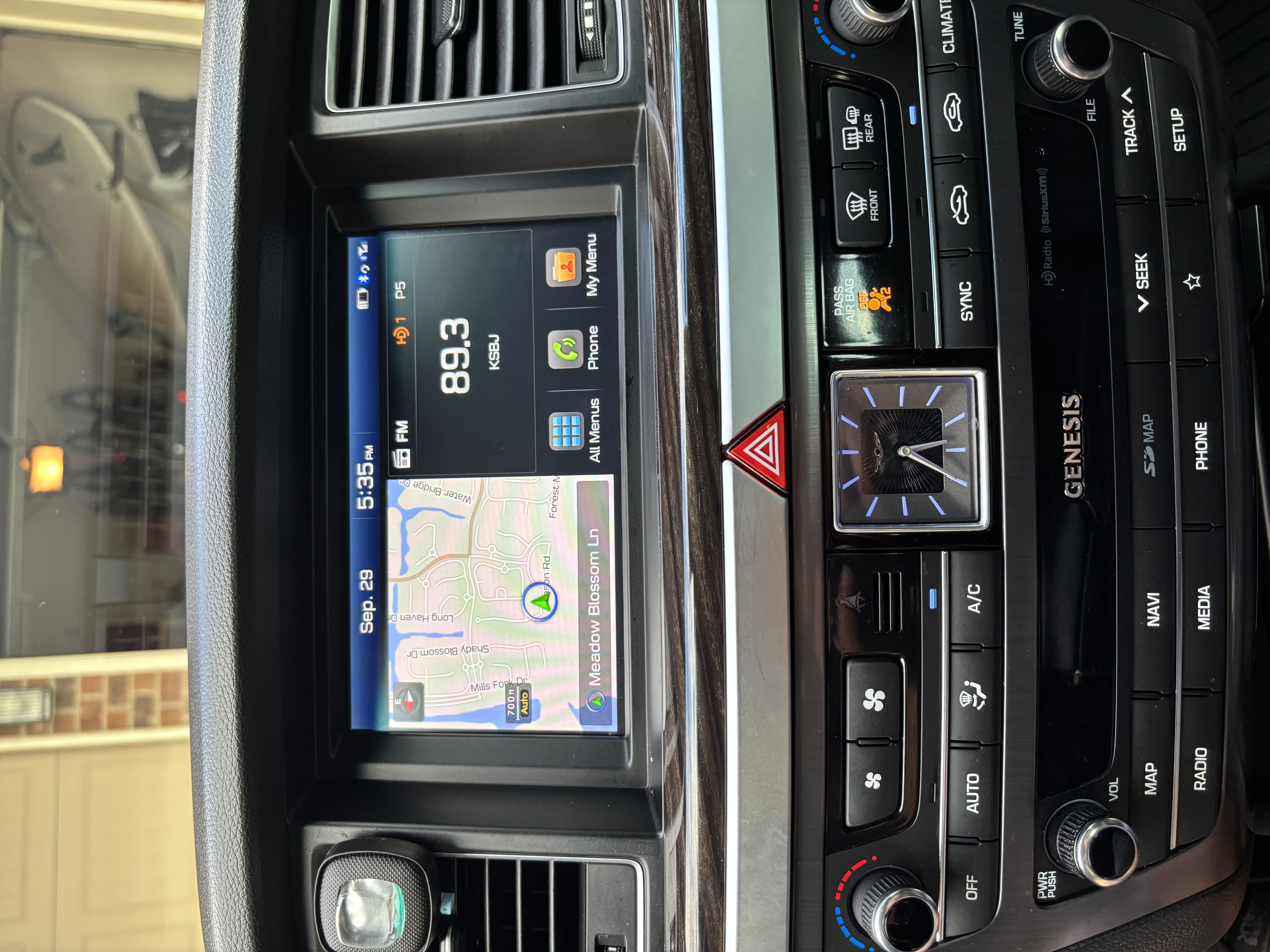 Used 2019 Genesis G80 3.8 RWD image 5
