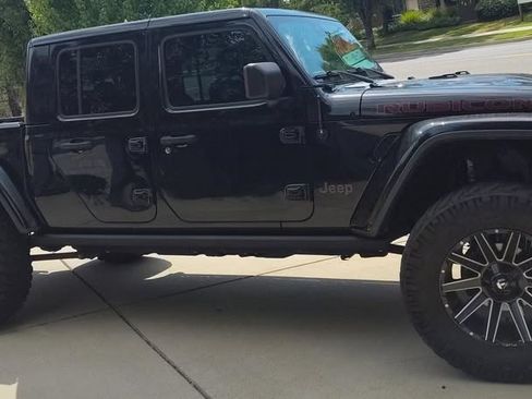 Used 2020 Jeep Gladiator Rubicon image 8