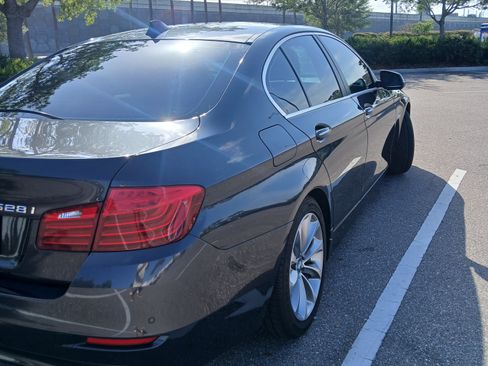 Used 2016 BMW 528i Sedan image 4