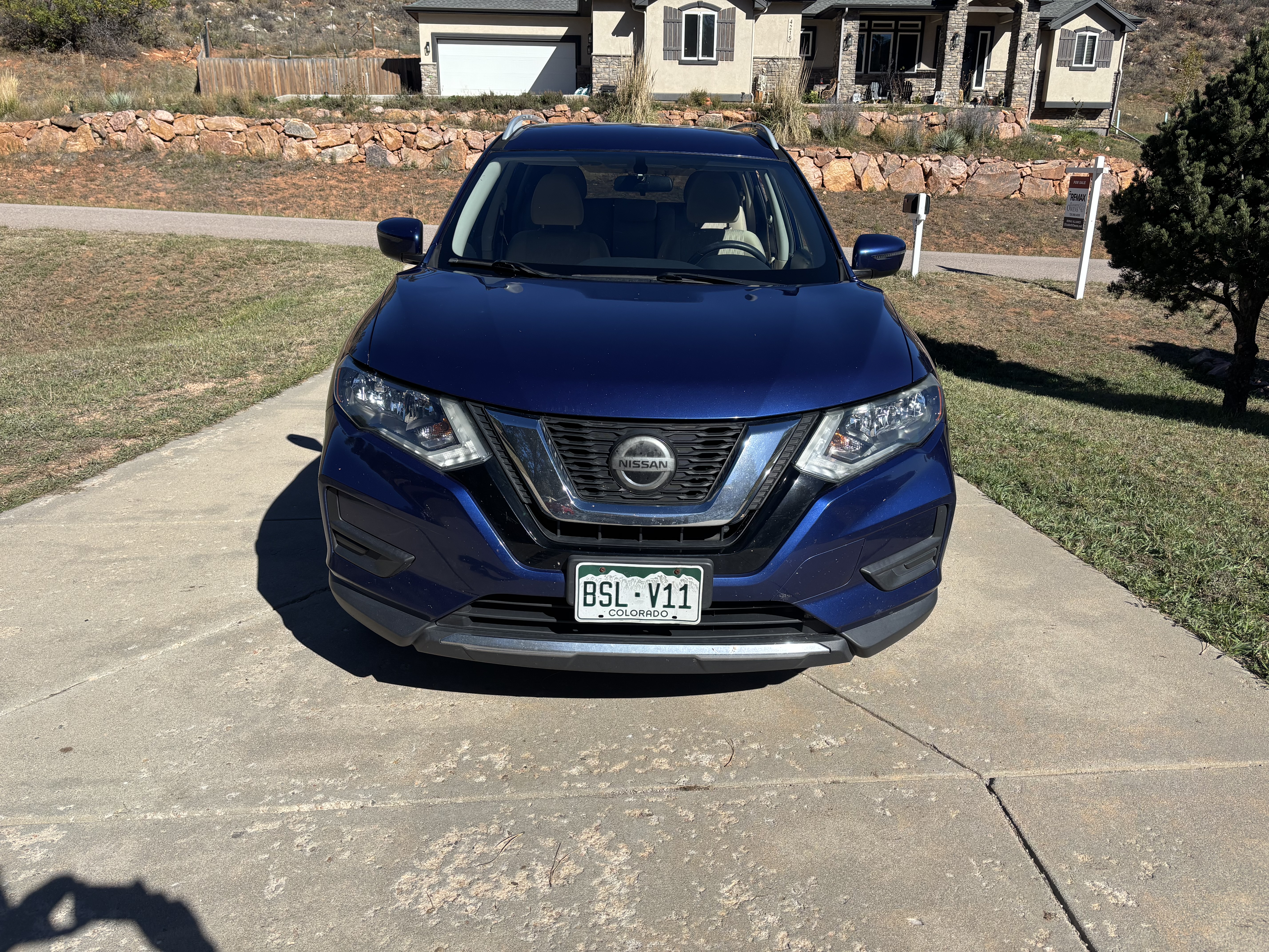 Used 2018 Nissan Rogue SV AWD/4WD image 4