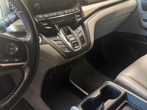 Used 2018 Honda Odyssey EX-L image 13