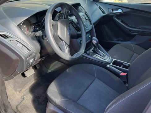Used 2018 Ford Focus SE image 12
