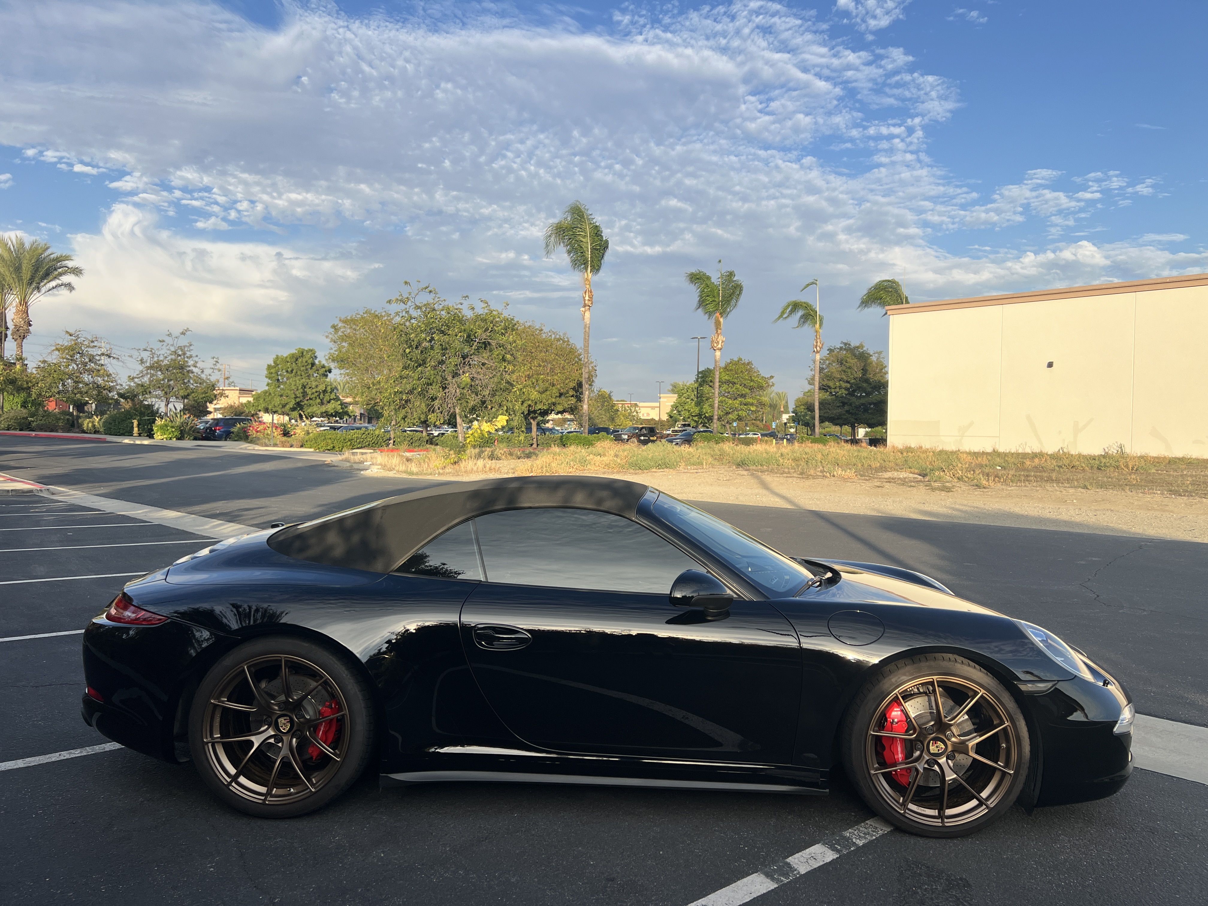 Used 2013 Porsche 911 Carrera 4S AWD/4WD image 1