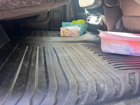 Used 2021 Chevrolet Silverado 2500 W/T image 22