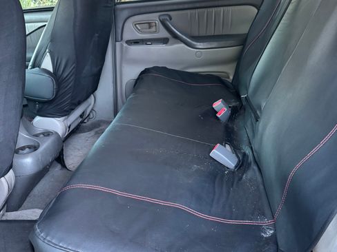 Used 2002 Toyota Sequoia Limited RWD image 4