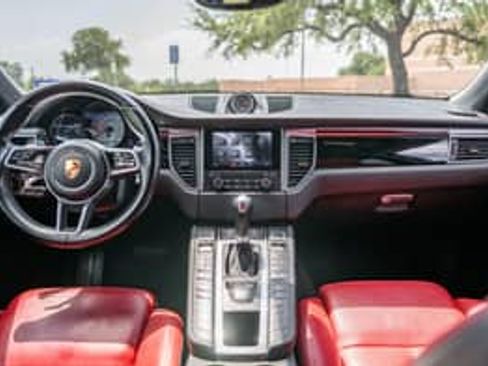 Used 2018 Porsche Macan S AWD/4WD image 30