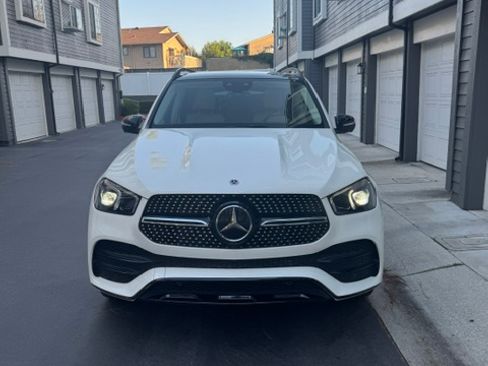 Used 2022 Mercedes-Benz GLE 350 4MATIC image 2