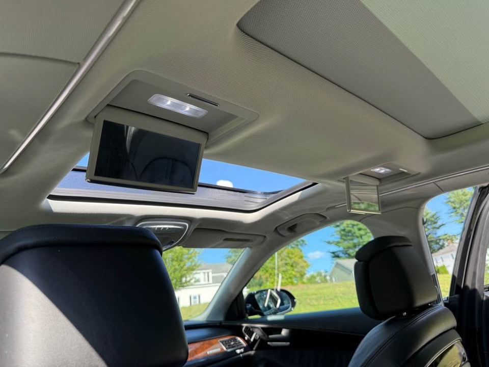 Used 2018 Audi A8 L 3.0T w/ Executive Package AWD/4WD image 9