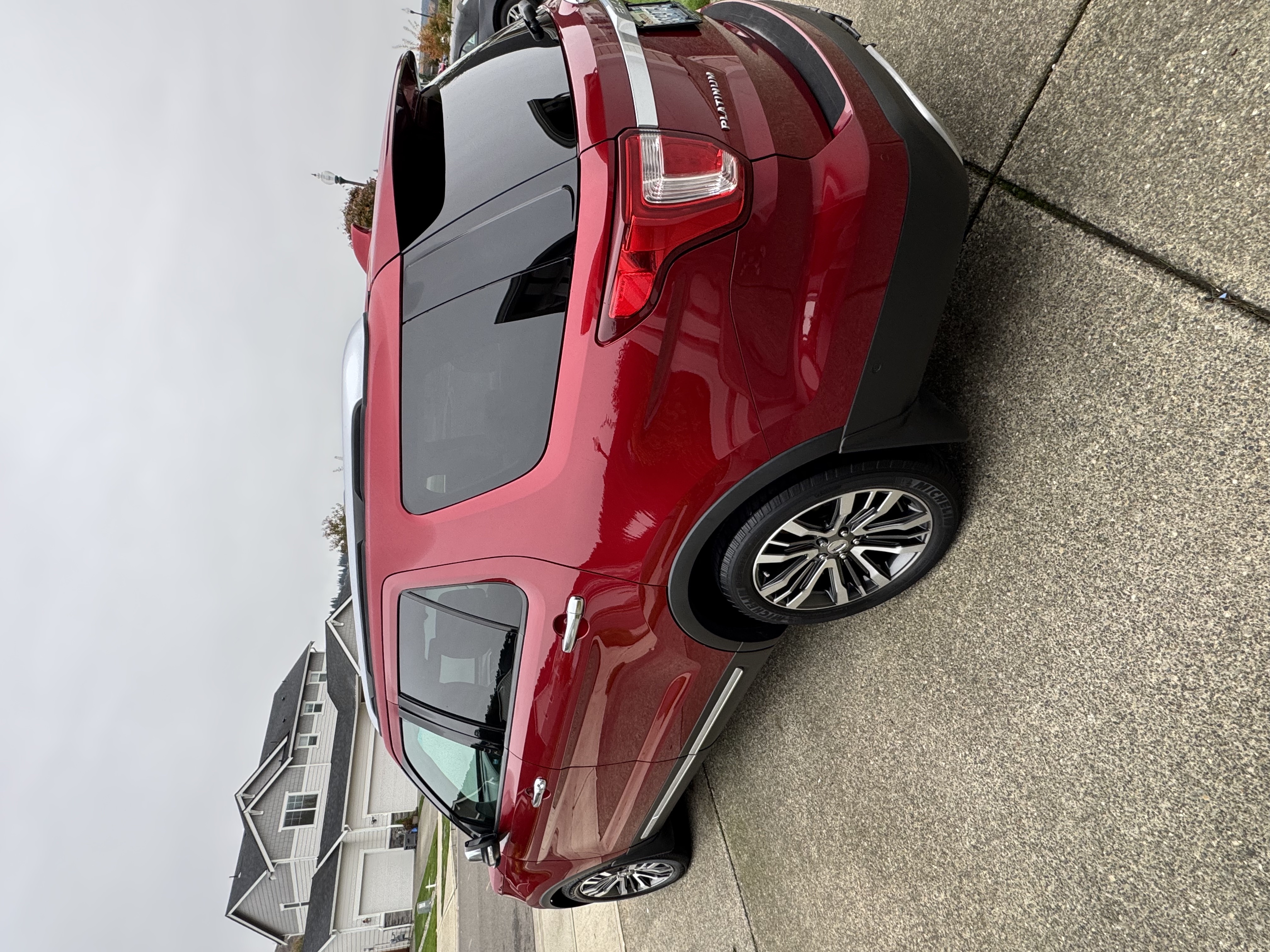 Used 2016 Ford Explorer Platinum AWD/4WD image 8
