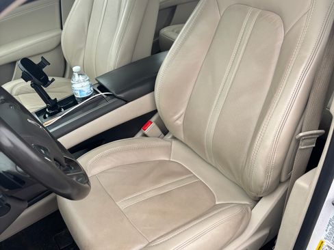 Used 2019 Lincoln MKZ Reserve AWD/4WD image 21