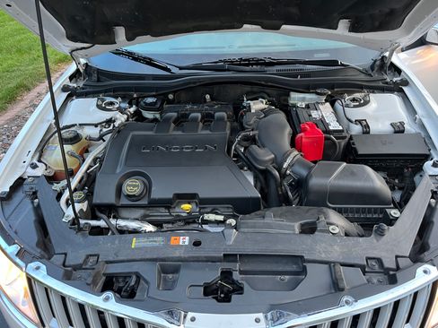 Used 2012 Lincoln MKZ FWD image 13