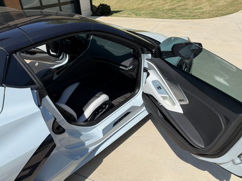 Used 2022 Chevrolet Corvette Stingray Preferred Conv w/ 2LT image 6