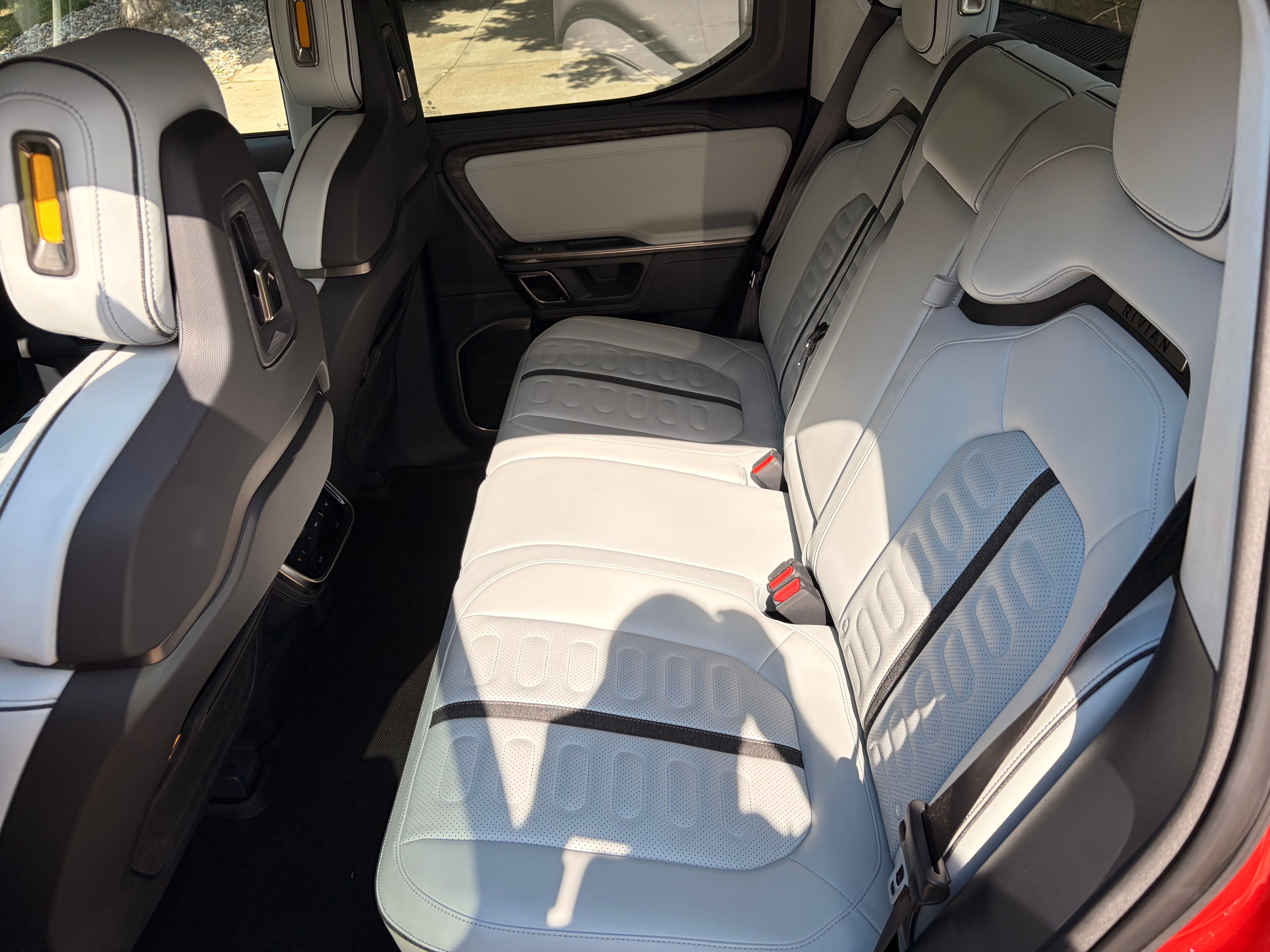 Used 2022 Rivian R1T Launch Edition AWD/4WD image 18