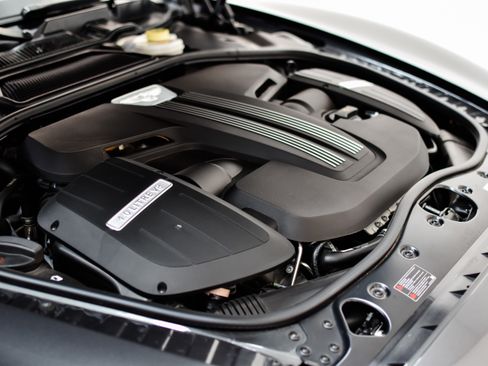 Used 2017 Bentley Flying Spur S V8 image 19