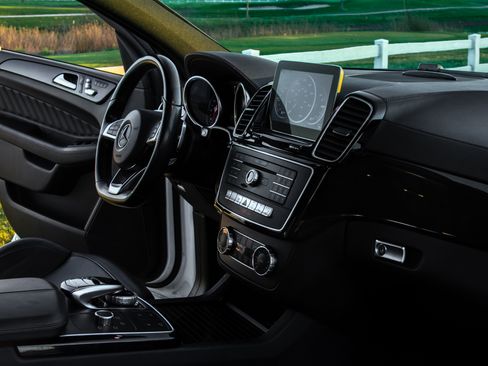 Used 2016 Mercedes-Benz GLE 450 4MATIC Coupe image 5