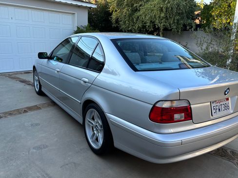 Used 2001 BMW 540i Sedan image 5