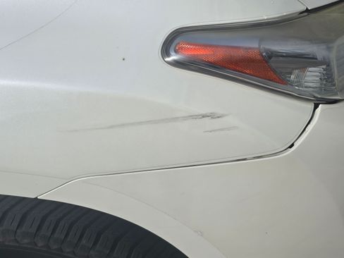 Used 2013 Toyota Highlander Limited image 12