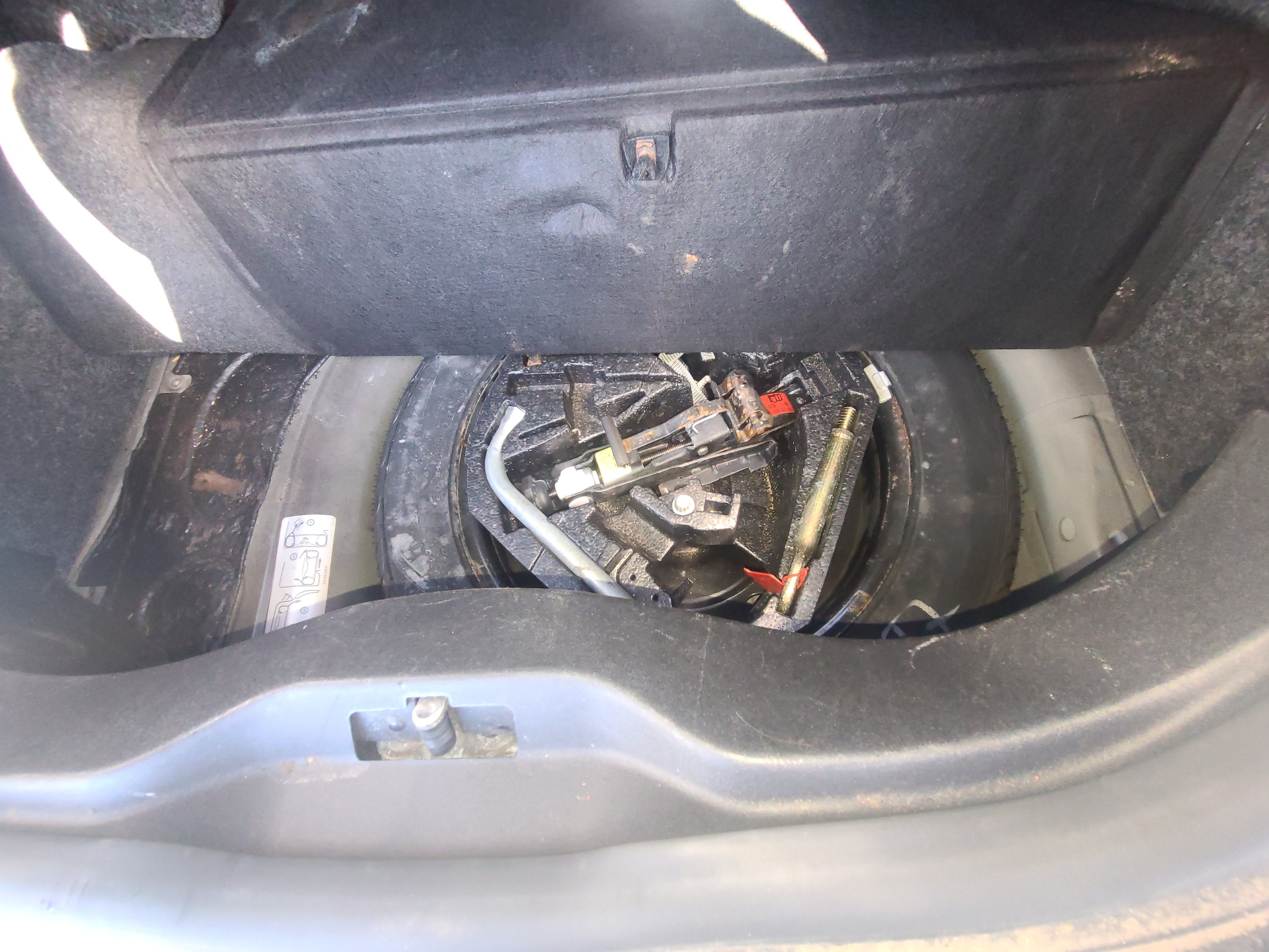Used 2007 Volkswagen Beetle Convertible w/ Package 1 FWD image 21