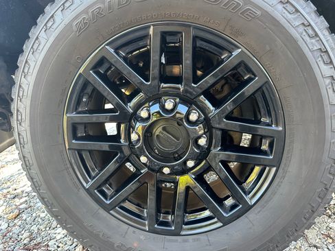 Used 2013 Ford F250 Lariat w/ Lariat Ultimate Pkg image 11