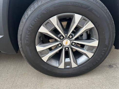 Used 2026 Chevrolet Equinox LT w/ Convenience Package II image 11